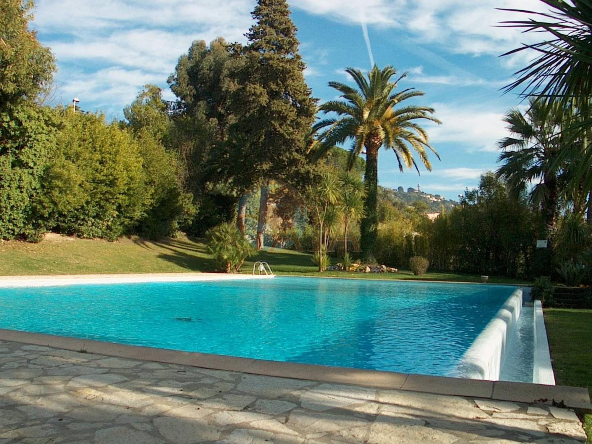 Parc - 4 Pers 60m2 - Piscine - Climatise *