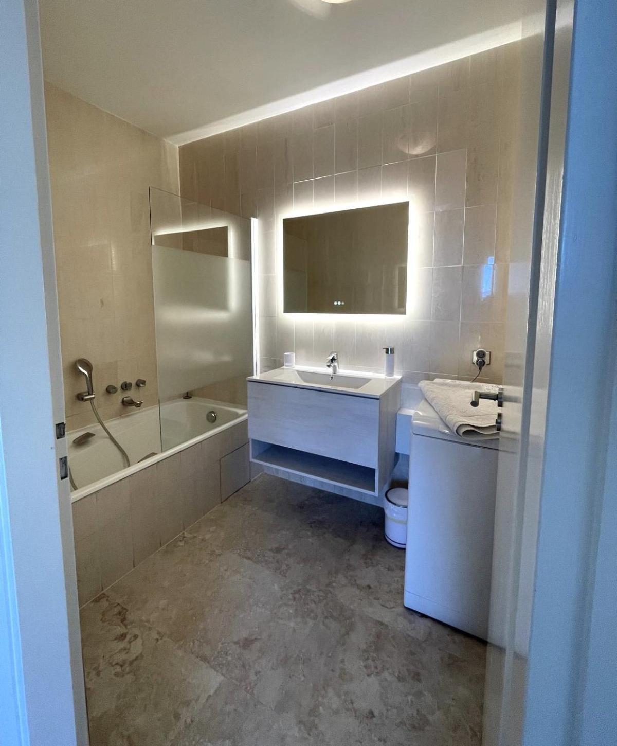 Appartement Parc - 4 Pers 60m2 - Piscine - Climatise *